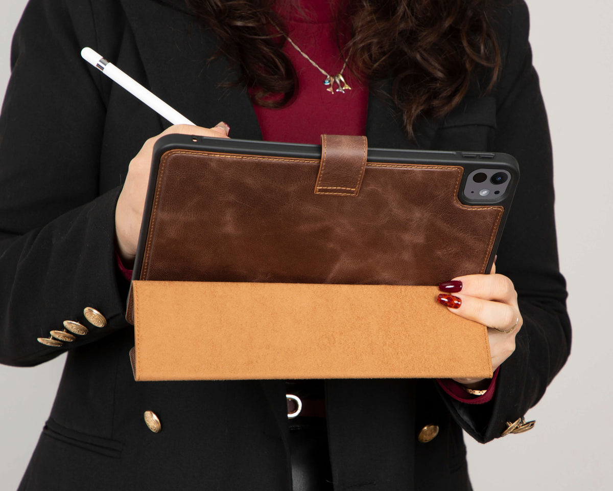 Trigon Leather iPad Pro 11" (2024) Case
