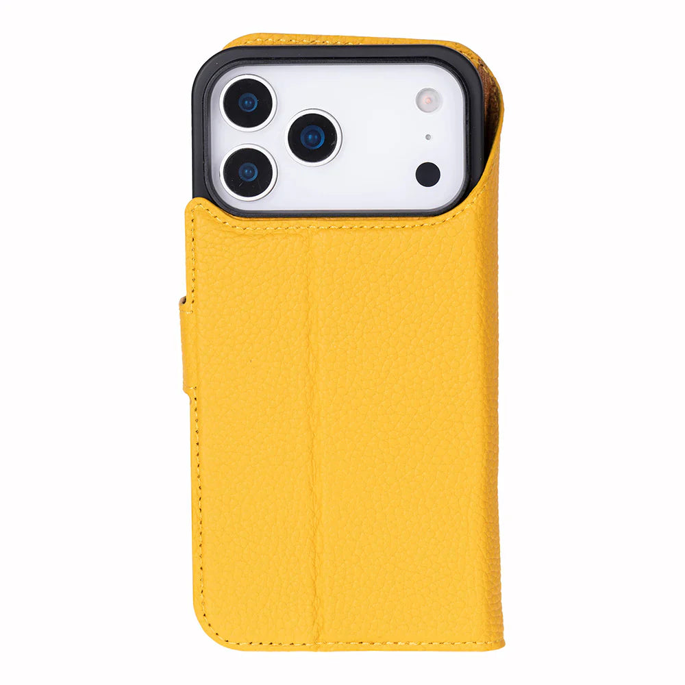 Magic iPhone 17 Pro Leather Detachable Wallet Case
